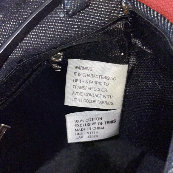 Armani Exchange Shoulder Bag - Picture 6 of 7